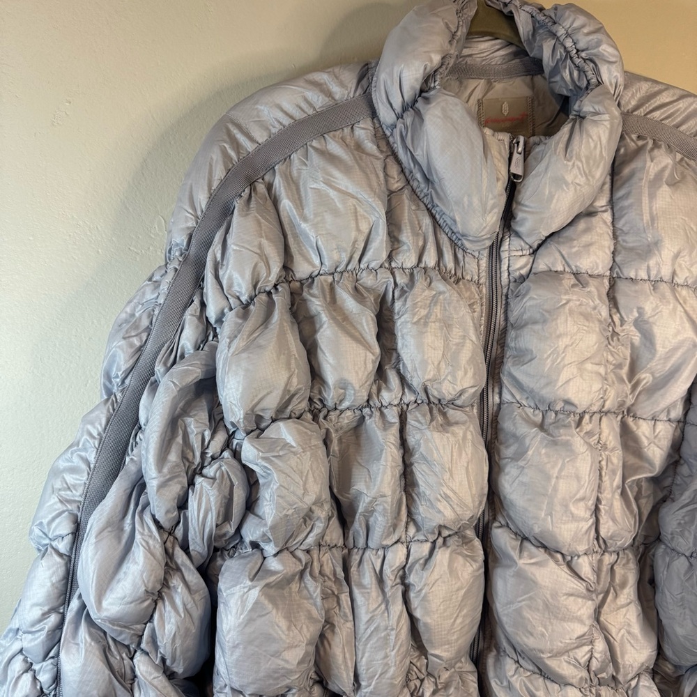 FP Movement Pippa Scrunchy Glossy Packable Puffer Jacket Large - Picture 6 of 13